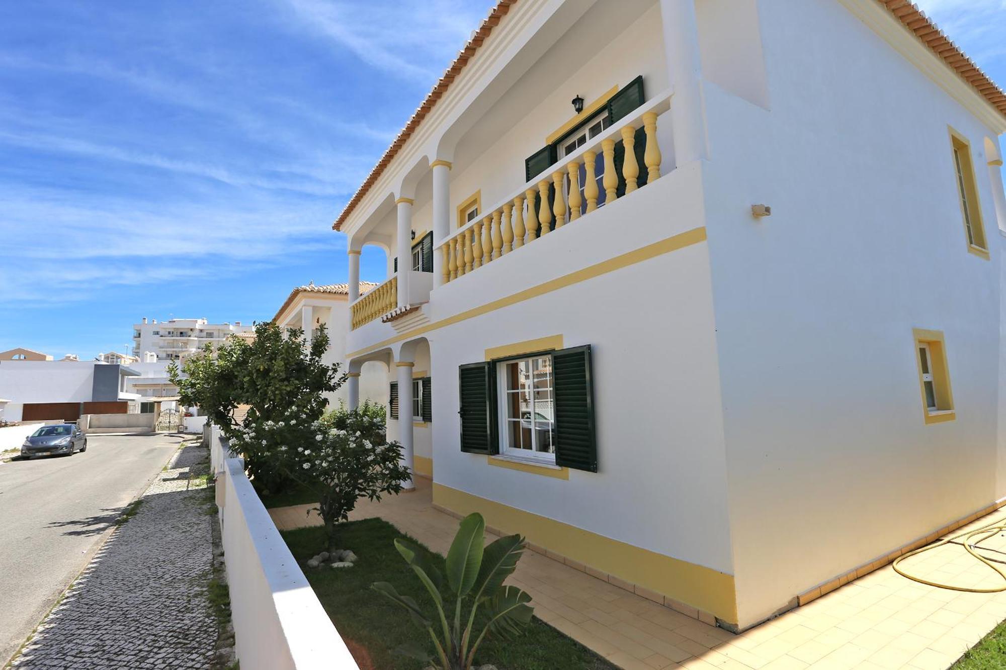 U - Casa Quinta Estacao Hotel Lagos Exterior photo